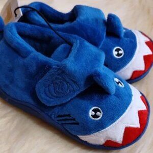 Semary (21) Baby Shark Slippers